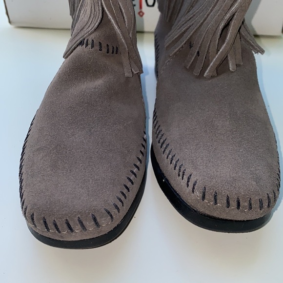 AUTH NIB MINNETONKA Hi-Top Back Zip Boot Grey - Picture 6 of 12